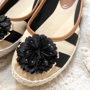 BRAND NEW Kim Rogers Flats